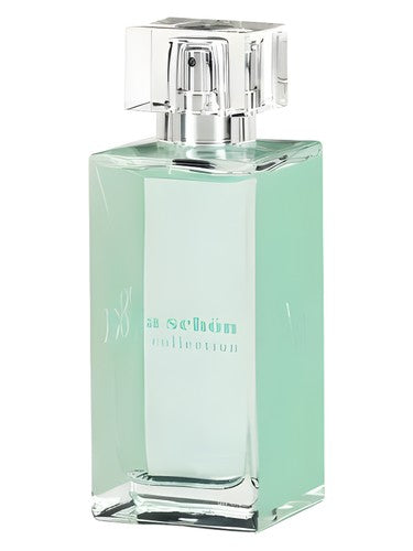 Mila Schön '80 fragrance bottle