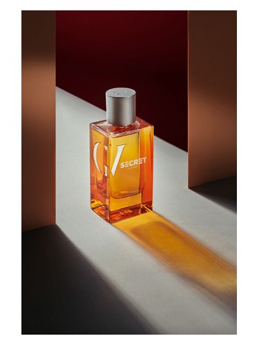 Givago Secret fragrance bottle