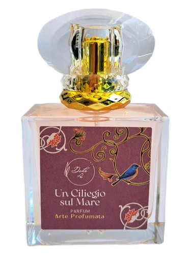 Dede Arte Profumata Un Ciliegio sul Mare fragrance bottle