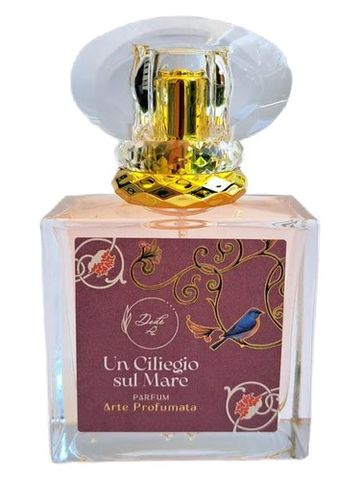 Dede Arte Profumata Un Ciliegio sul Mare fragrance bottle