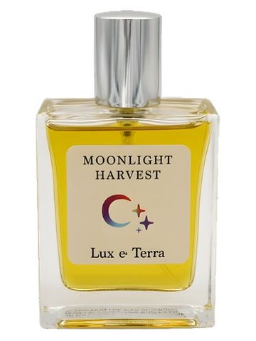 Lux e Terra Moonlight Harvest fragrance bottle