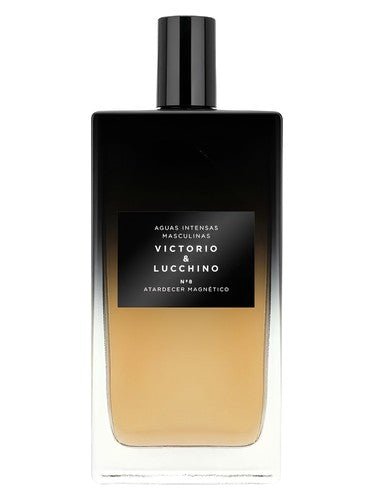 Victorio Lucchino Nº 8 Atardecer Magnético fragrance bottle