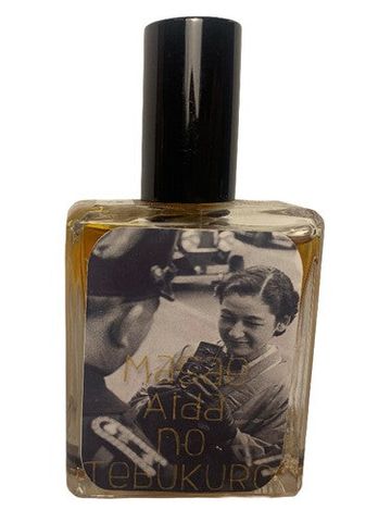Phronema Perfumes Masae Aida no Tebukuro fragrance bottle
