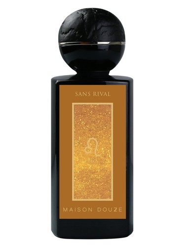 Maison Douze Sans Rival Leo fragrance bottle