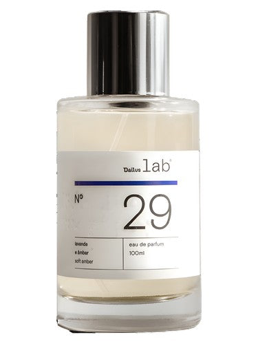 Dailus Lab Nº 29 fragrance bottle