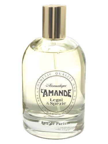 L Amande Legni & Spezie