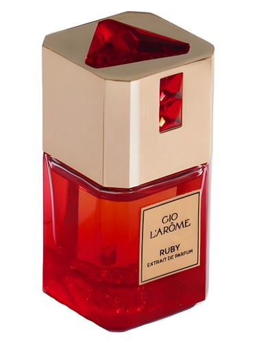 Gio L'Arôme Ruby fragrance bottle