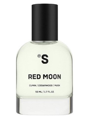 Sister's Aroma Red Moon fragrance bottle