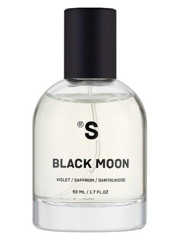 Sister's Aroma Black Moon fragrance bottle