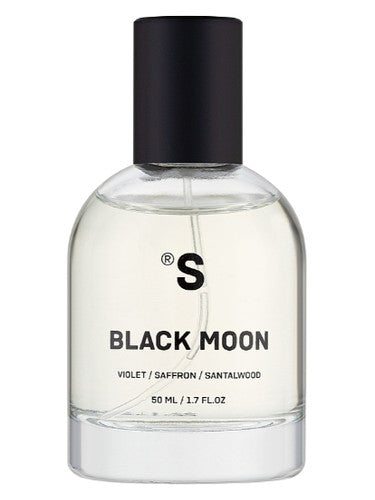 Sister's Aroma Black Moon fragrance bottle