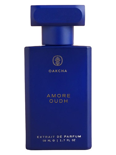 Oakcha Amore Oudh fragrance bottle