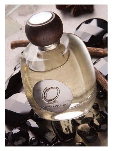 Omnia Profumi Onice fragrance bottle