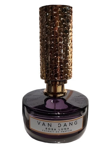 Van Dang Rosa Luna