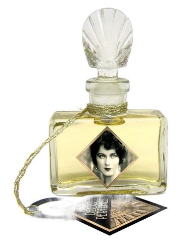 Art Deco Perfumes Femme Fatale Роковая женщина fragrance bottle
