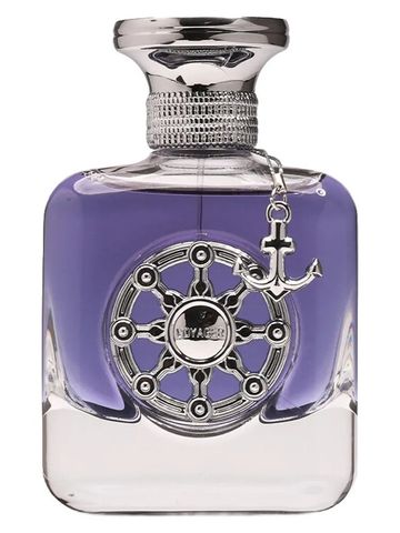 Aurora Scents Voyager Silver fragrance bottle