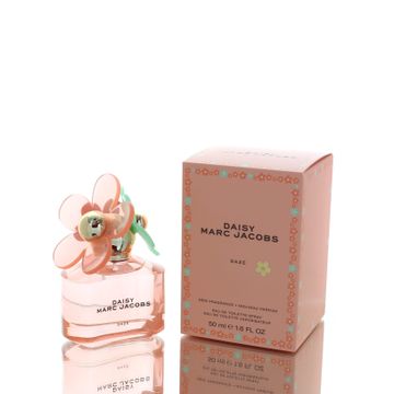 Marc Jacobs Daisy Daze EDT fragrance bottle