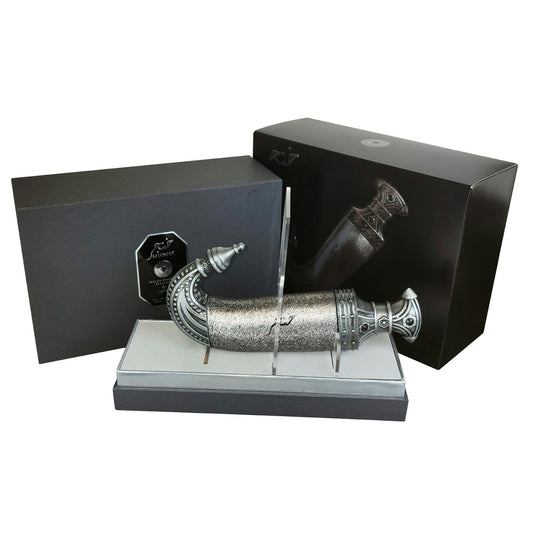 Niche Emarati Khanjar EDP fragrance bottle