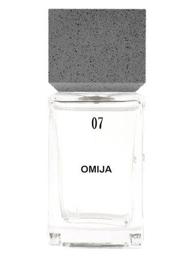 CONCRETED 07. Omija fragrance bottle