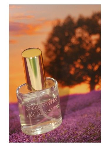 Francesco Vitelli Perfumes Fiamme di Passione fragrance bottle