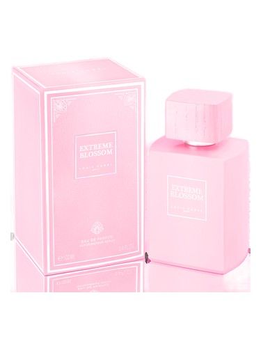 Louis Varel Extreme Blossom fragrance bottle