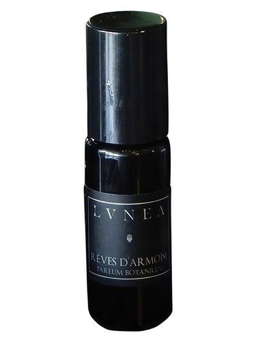 Lvnea Rêves d'Armoise fragrance bottle