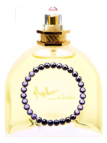 M Micallef Royal Amber fragrance bottle