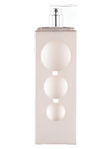 Mahogany Make Me Fever Off White fragrance bottle