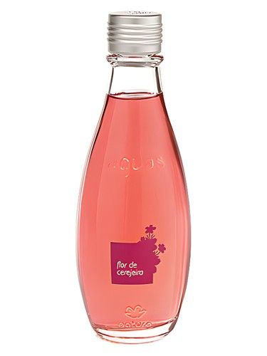 Natura Flor de Cerejeira fragrance bottle