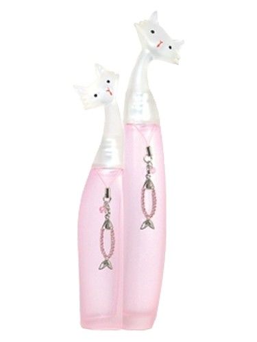 Novae Plus Pink Minou fragrance bottle
