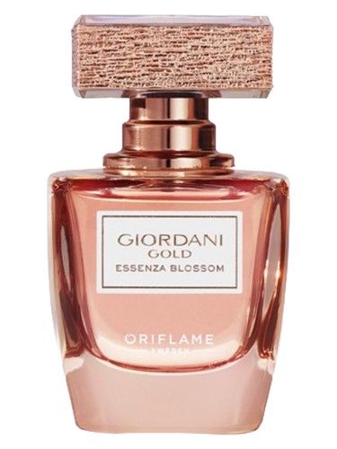 Oriflame Giordani Gold Essenza Blossom fragrance bottle