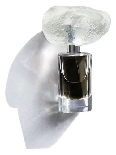 QIUHAO Lover's Hug fragrance bottle