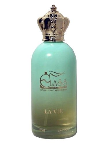 Rose Class La Vie fragrance bottle