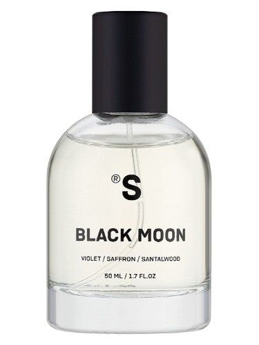 Sister's Aroma Black Moon fragrance bottle