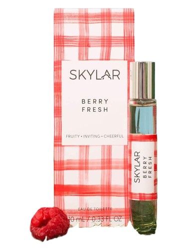 Skylar Berry Fresh fragrance bottle