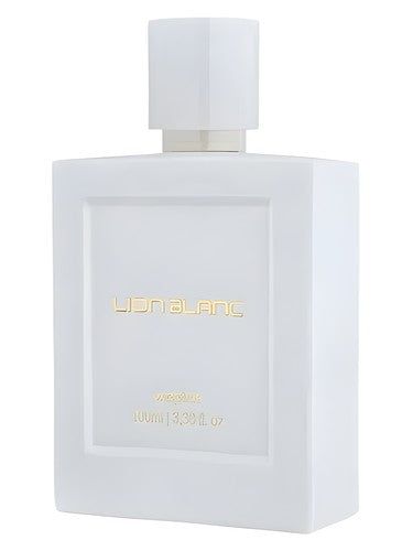 We Pink Lion Blanc fragrance bottle