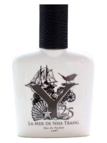 Y25 La Mer De Nha Trang fragrance bottle